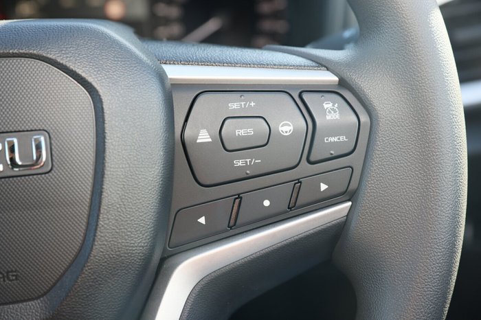 2025 Isuzu MU-X LS-M