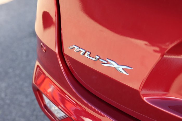 2025 Isuzu MU-X LS-M