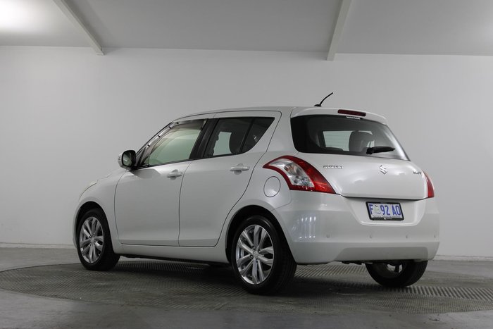 2016 Suzuki Swift GL Navigator