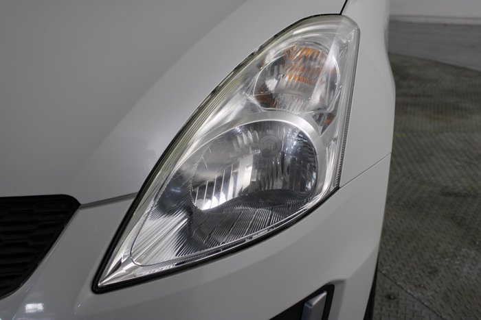 2016 Suzuki Swift GL Navigator