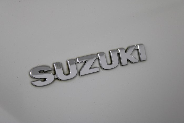 2016 Suzuki Swift GL Navigator