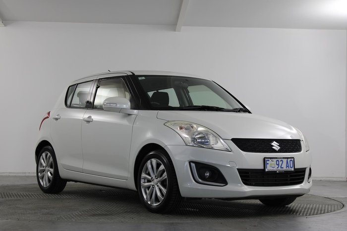 2016 Suzuki Swift GL Navigator