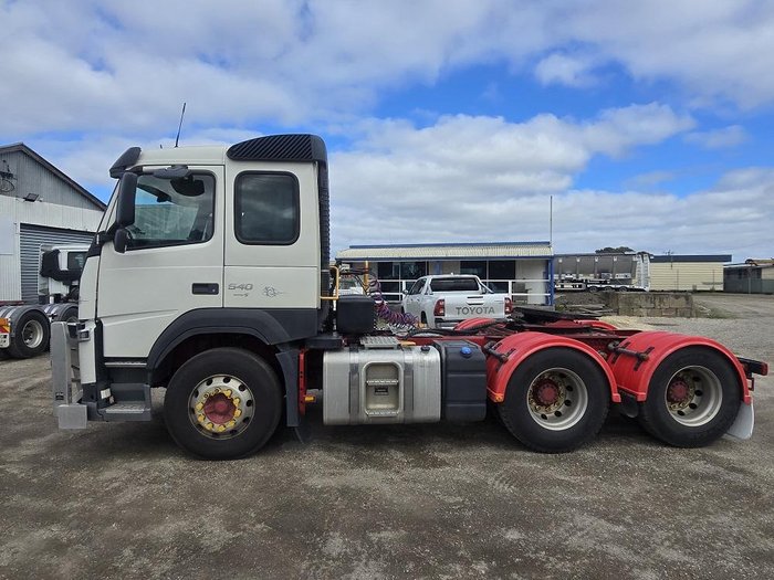 2019 Volvo Fm540 White