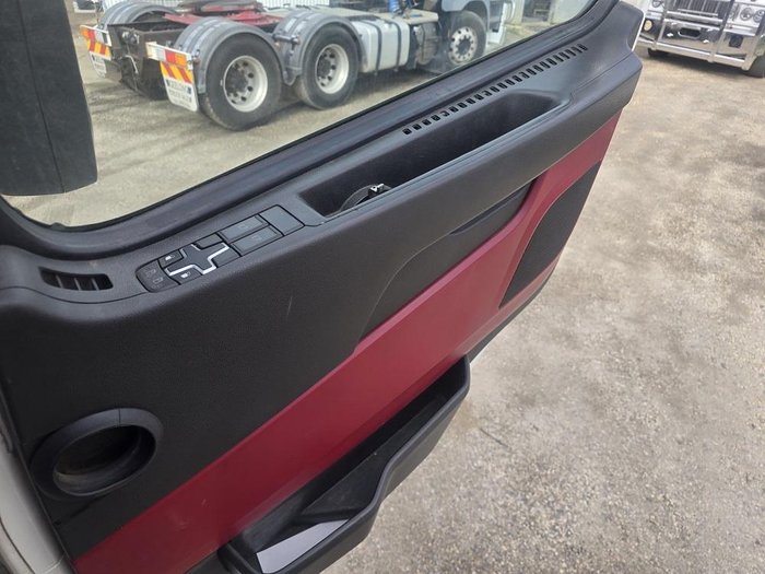 2019 Volvo Fm540 White