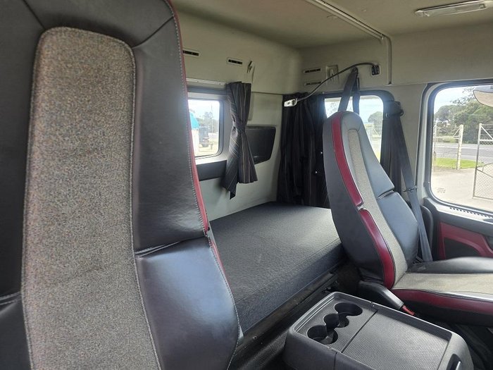 2019 Volvo Fm540 White