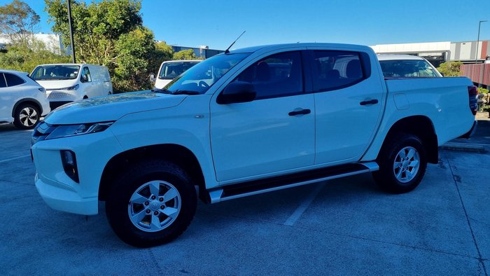 2019 Mitsubishi Triton GLX+