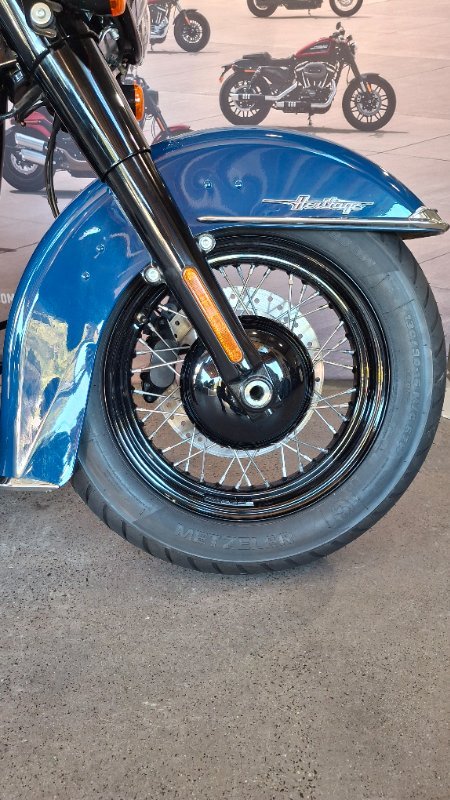2023 Harley-davidson FLHCS HERITAGE CLASSIC 114 Billiard Blue/Billiard Gray