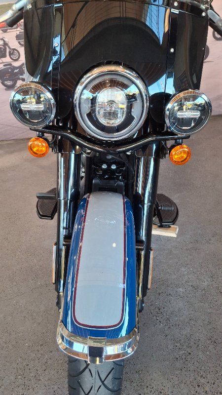 2023 Harley-davidson FLHCS HERITAGE CLASSIC 114 Billiard Blue/Billiard Gray
