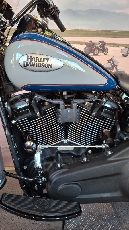 2023 Harley-davidson FLHCS HERITAGE CLASSIC 114 Billiard Blue/Billiard Gray