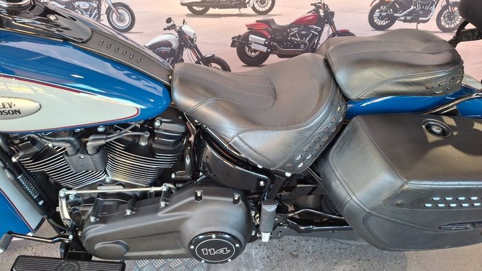 2023 Harley-davidson FLHCS HERITAGE CLASSIC 114 Billiard Blue/Billiard Gray