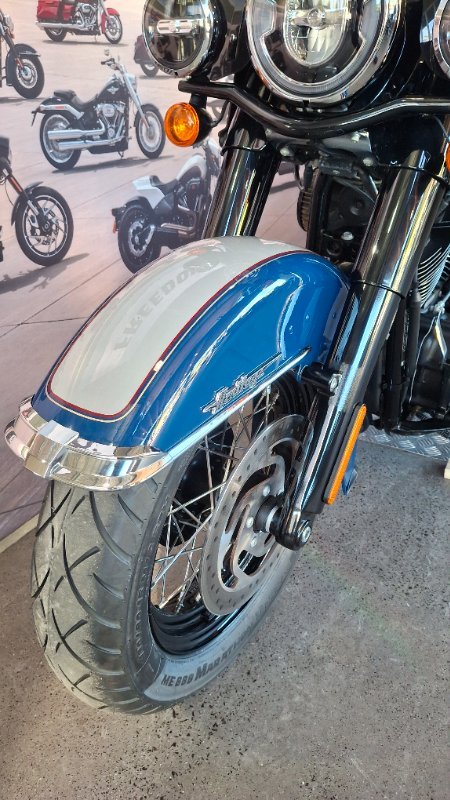 2023 Harley-davidson FLHCS HERITAGE CLASSIC 114 Billiard Blue/Billiard Gray