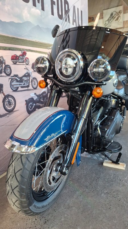2023 Harley-davidson FLHCS HERITAGE CLASSIC 114 Billiard Blue/Billiard Gray