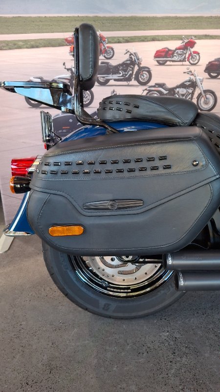 2023 Harley-davidson FLHCS HERITAGE CLASSIC 114 Billiard Blue/Billiard Gray