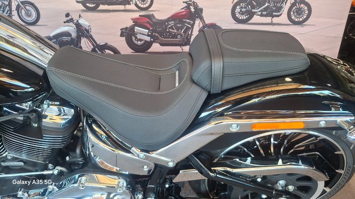 2025 Harley-davidson FXBR BREAKOUT (117) Vivid Black
