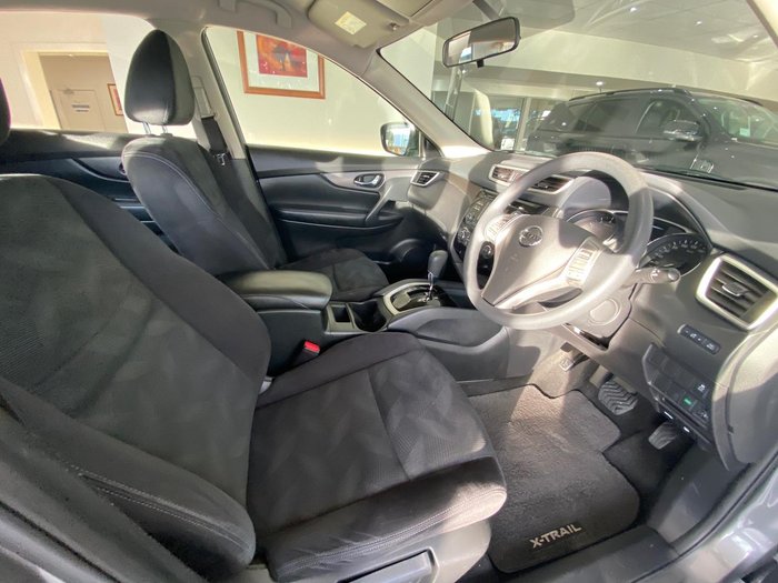 2017 Nissan X-TRAIL ST