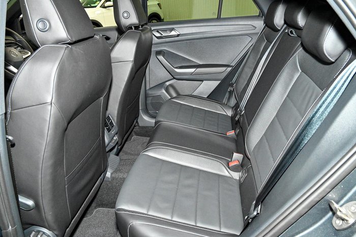 2025 Volkswagen T-Roc 140TSI R-Line