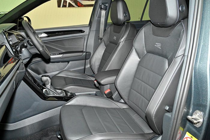 2025 Volkswagen T-Roc 140TSI R-Line
