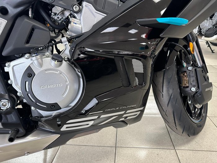 2025 CFMOTO 675SR-R SR Black