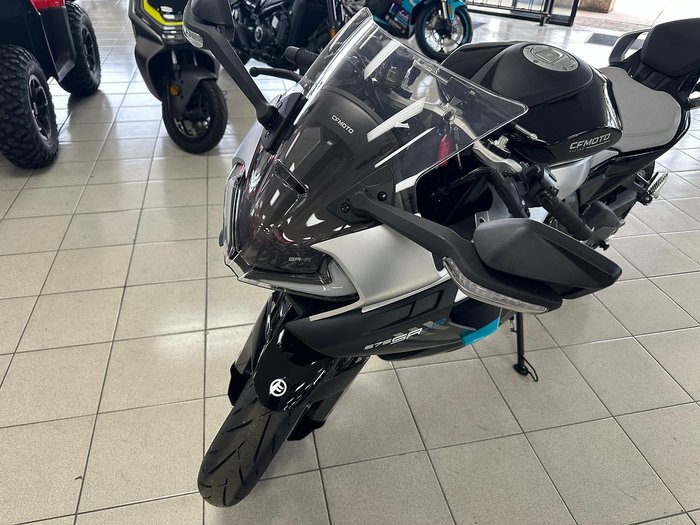 2025 CFMOTO 675SR-R SR Black