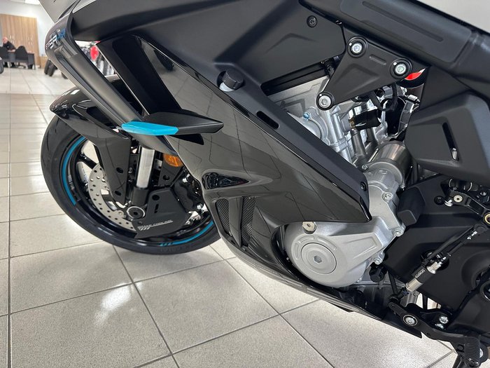 2025 CFMOTO 675SR-R SR Black