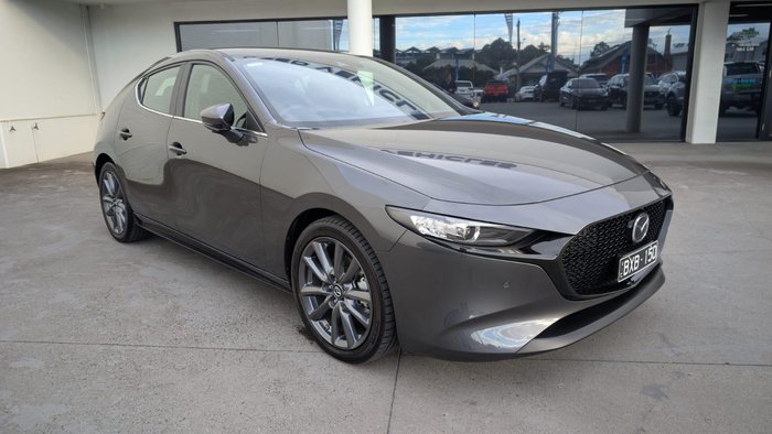 2022 Mazda 3 G20e Evolve M Hybrid
