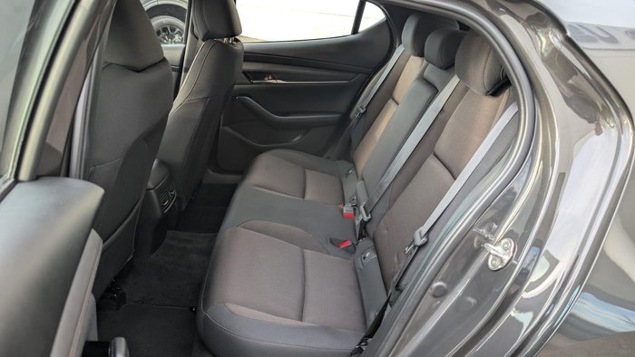 2022 Mazda 3 G20e Evolve M Hybrid