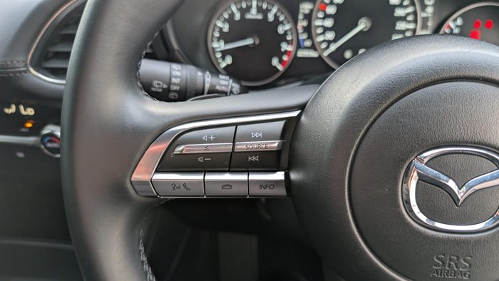 2022 Mazda 3 G20e Evolve M Hybrid