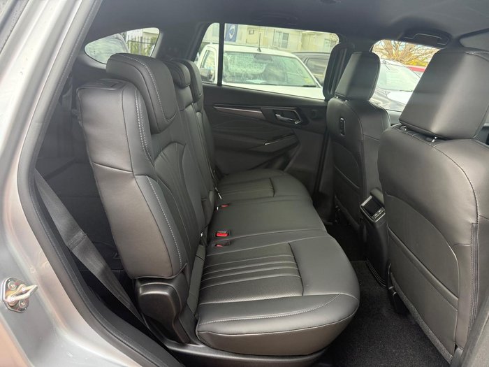 2025 Isuzu MU-X LS-T