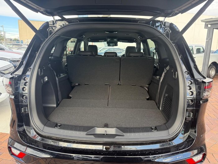 2025 Isuzu MU-X X-TERRAIN