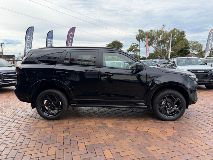 2025 Isuzu MU-X X-TERRAIN