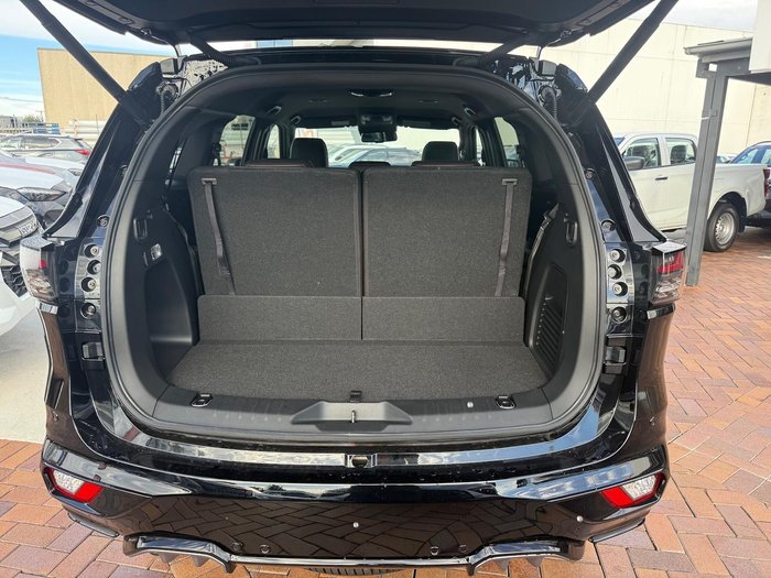 2025 Isuzu MU-X X-TERRAIN