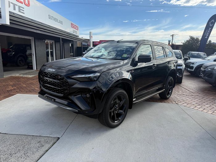 2025 Isuzu MU-X X-TERRAIN