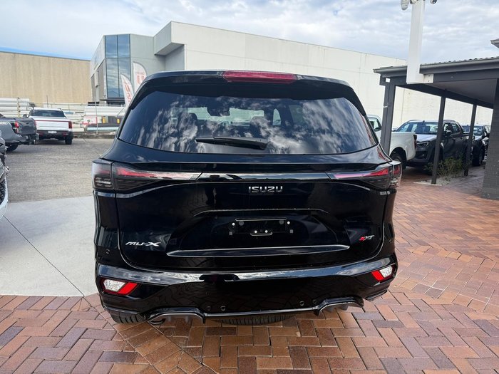 2025 Isuzu MU-X X-TERRAIN