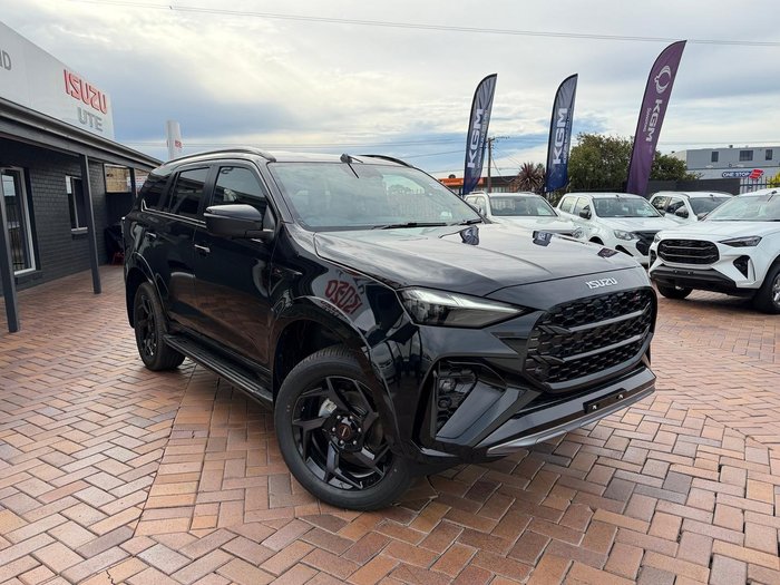 2026 Isuzu MU-X X-TERRAIN