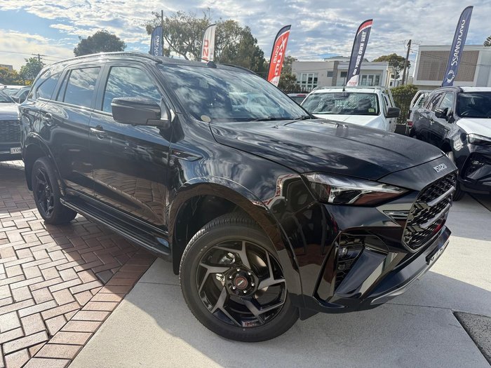 2026 Isuzu MU-X X-TERRAIN