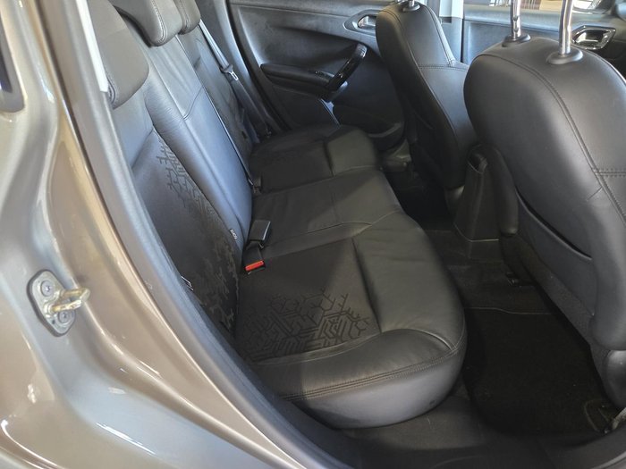 2014 Peugeot 208 Allure Premium