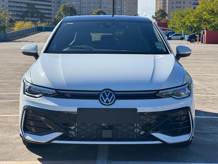 2025 Volkswagen Golf 110TSI R-Line