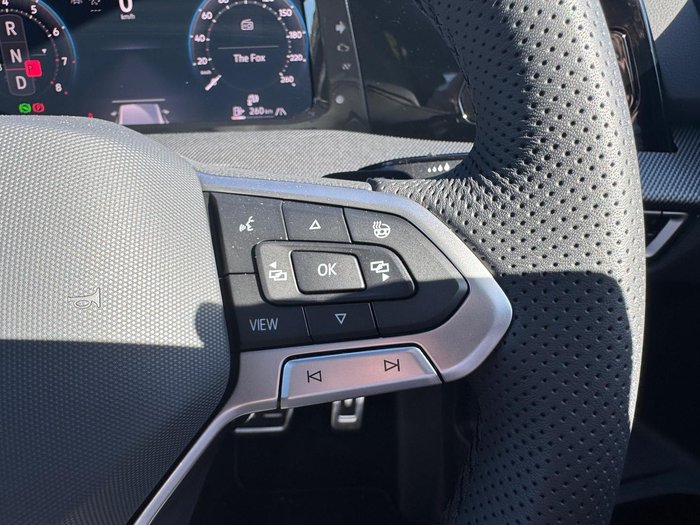 2025 Volkswagen Golf 110TSI R-Line