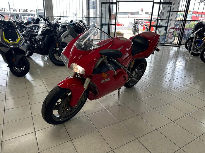 2000 Ducati 996 Superbike Red
