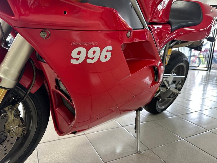 2000 Ducati 996 Superbike Red