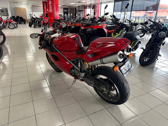 2000 Ducati 996 Superbike Red
