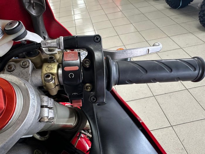 2000 Ducati 996 Superbike Red