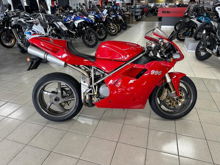 2000 Ducati 996 Superbike Red