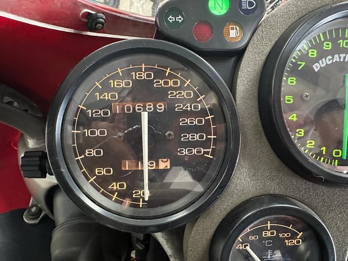 2000 Ducati 996 Superbike Red