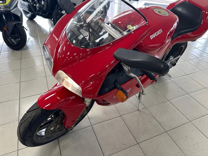2000 Ducati 996 Superbike Red