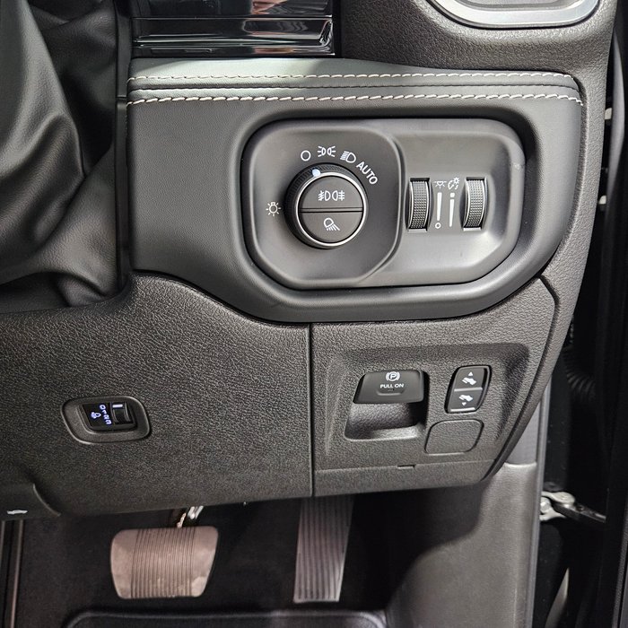 2025 RAM 1500 Laramie Sport Hurricane SO RamBox
