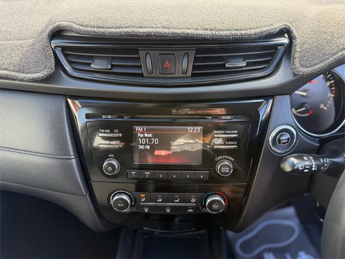 2019 Nissan X-TRAIL ST
