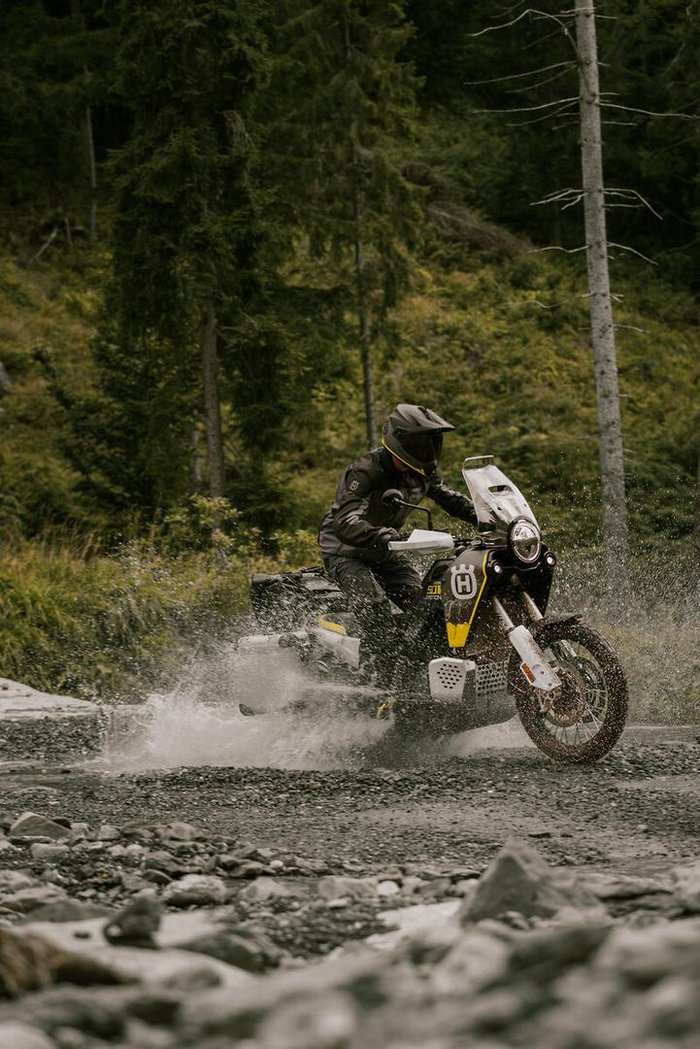 2025 Husqvarna Norden 901 Expedition Norden Black