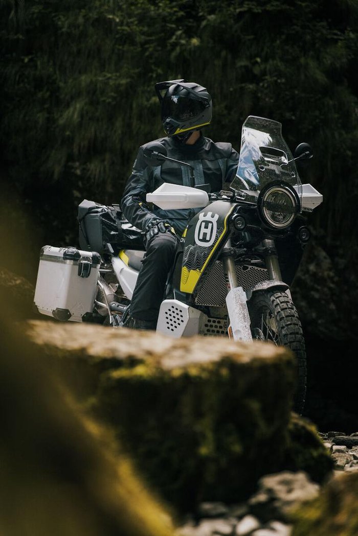 2025 Husqvarna Norden 901 Expedition Norden Black