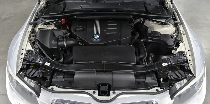 2012 BMW 3 Series 320d E92 Silver